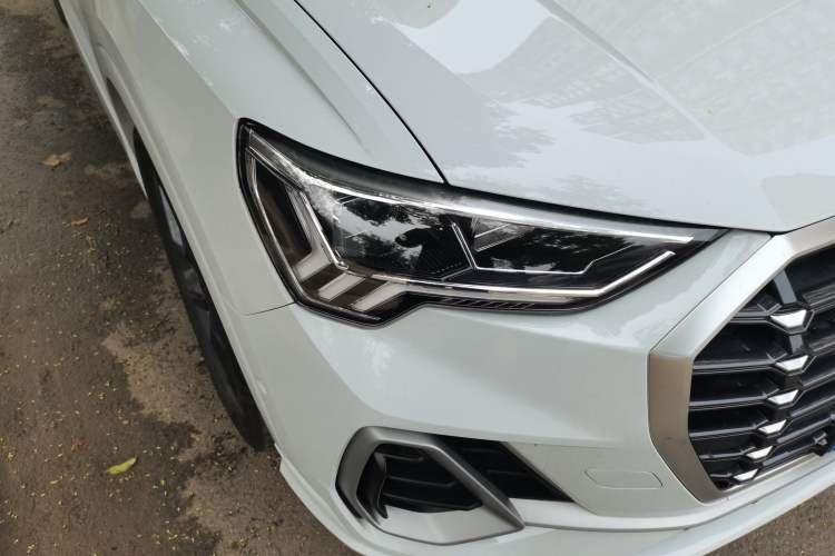 Used Audi Q3 2023 35 TFSI Fashion Dynamic Model (1.4T) Exterior 6