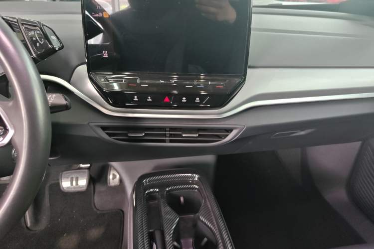 Used Volkswagen ID.4 CROZZ 2021 Long-Range PRO Two-Wheel Drive Version
