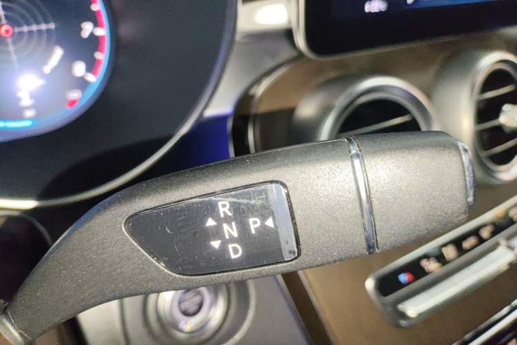 Used Mercedes-Benz GLC 2020 Facelift GLC 300 L 4MATIC Dynamic Edition
