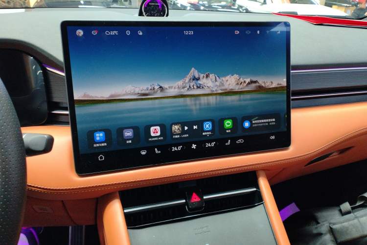 Used Hima AITO M7 2024 1.5T Intelligent Driving 4WD Pro Edition 5 Seats Audio And AC Panel