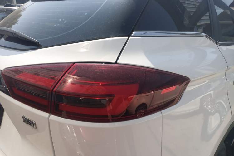 Used Geely Auto Emgrand X7 Sport 2020 1.8TD DCT Two-Wheel Drive Smart Connect 4G-Enabled Version