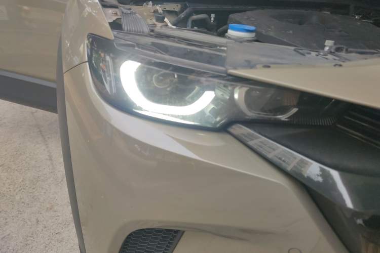 Used Mazda CX-50 2023 2.5L Smart Drive Version Right Front Headlight