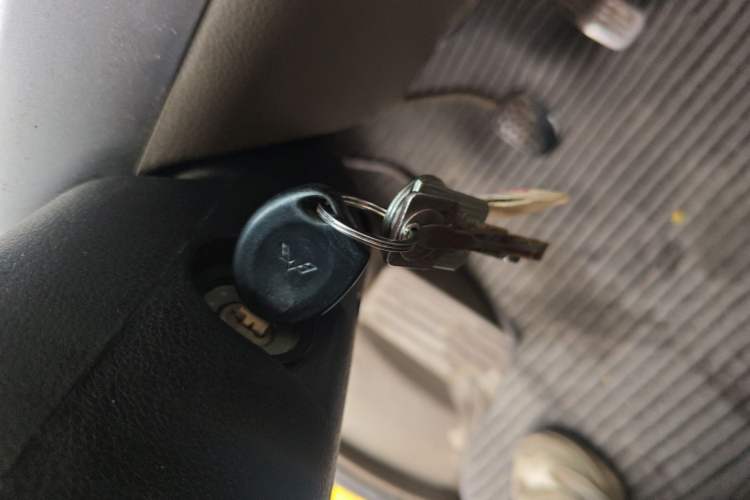 Used Wuling Rongguang 2011 1.2L Standard Version