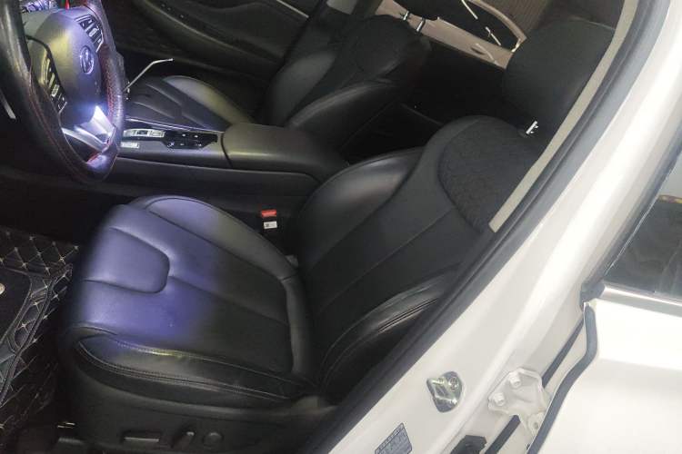 Used Hyundai Santa Fe 2019 380 TGDi DLX Automatic Two-Wheel Drive Prestige Plus Version China VI Standard Left Front Seat