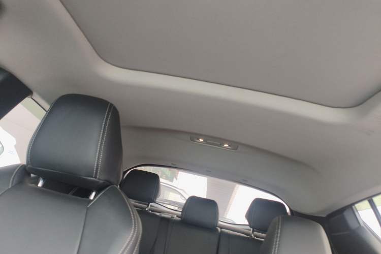 Used Toyota IZOA 2023 2.0L Yixing Version
