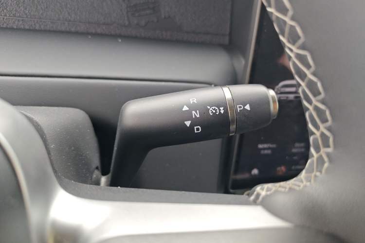 Used iCAR V23 2025 501 Four-Wheel Drive Intelligent Driving Version Gear Lever