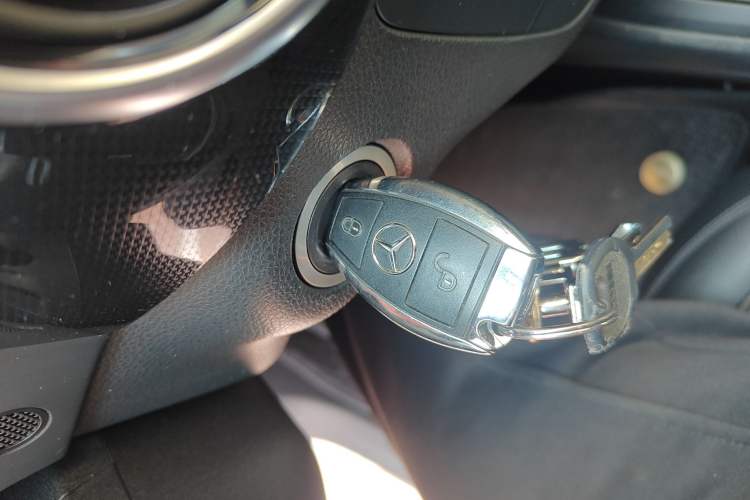 Used Mercedes-Benz B-Class 2012 B 180 Vehicle Key