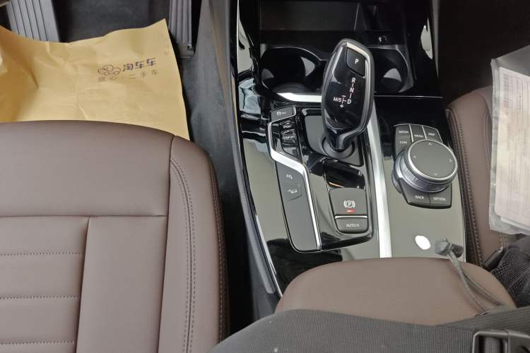 Used BMW X3 2020 xDrive25i Luxury Package Gear Lever