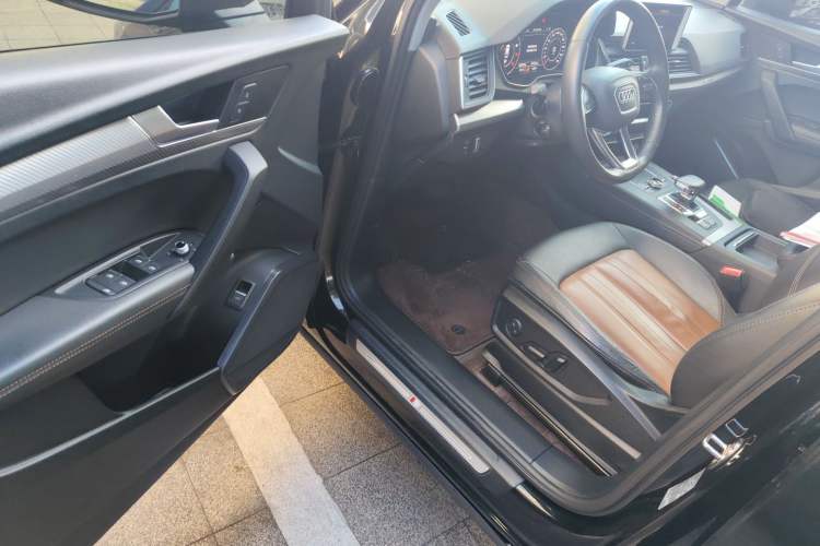 Used Audi Q5L 2020 Updated 40 TFSI Prestige Fashion Edition
