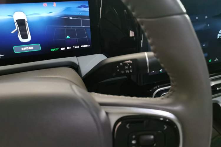 Used Leapmotor C01 2023 Range-Extended 216 Comfort Edition Gear Lever