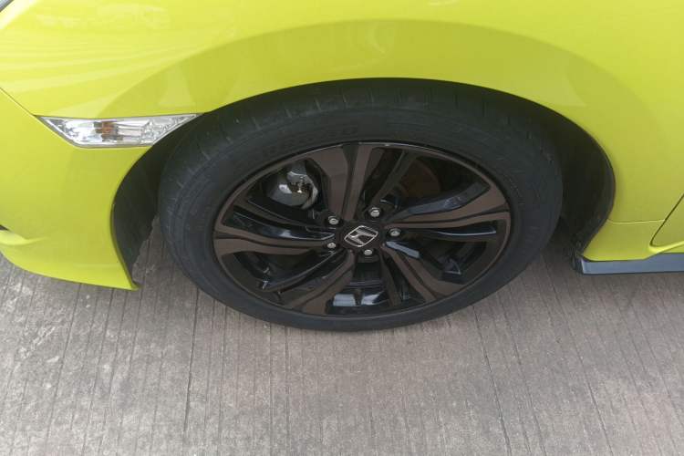 Used Honda Civic 2019 220TURBO CVT Dynamic Edition China VI Emission Standard Exterior 4