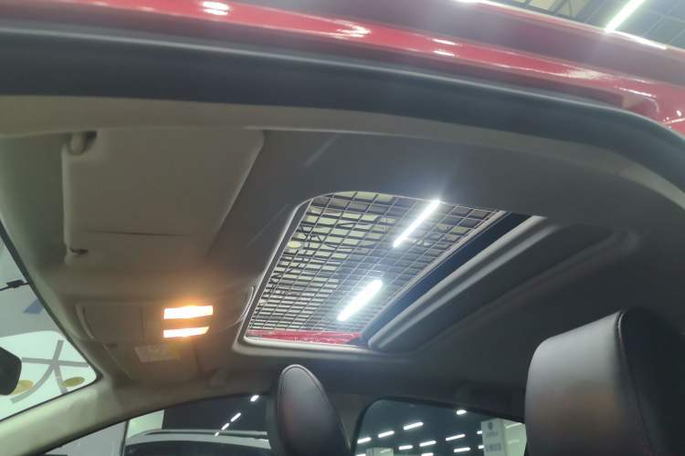 Used Mazda Mazda 3 Axela 2016 Sedan 1.5L Automatic Luxury Model
