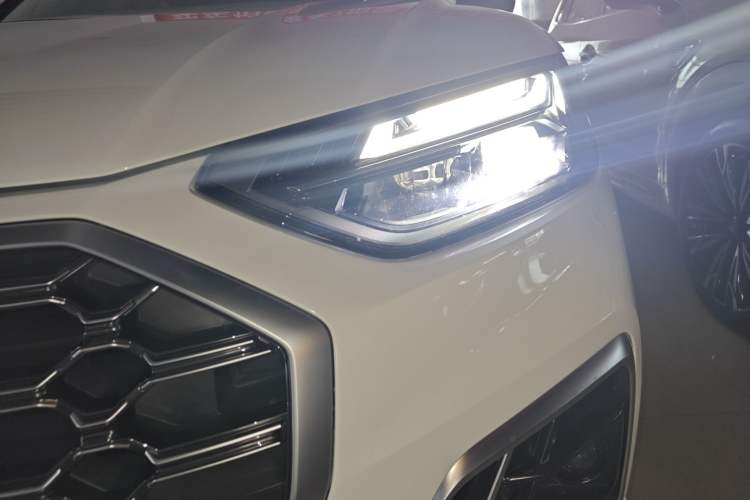 Used Audi Q5L 2023 40T Fashionable and Dynamic Edition
