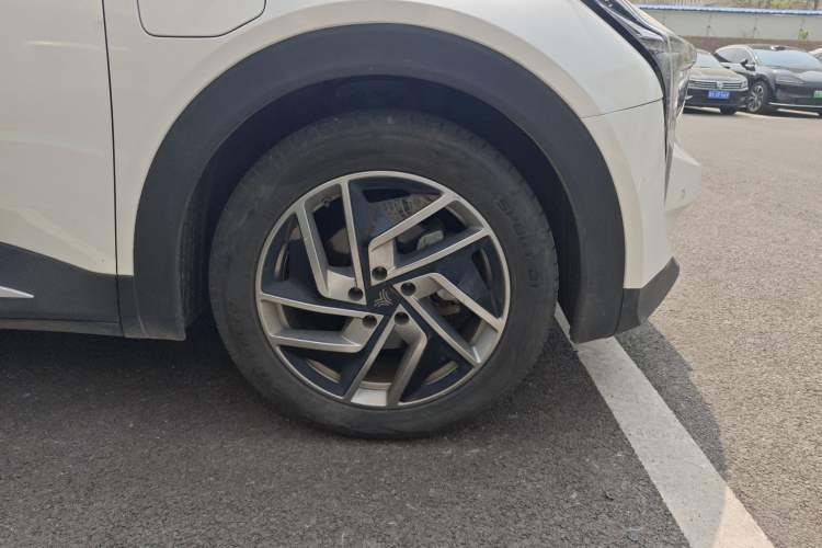 Used NETA U 2021 Pro 500 Lunar Edition Right Front Wheel Hub