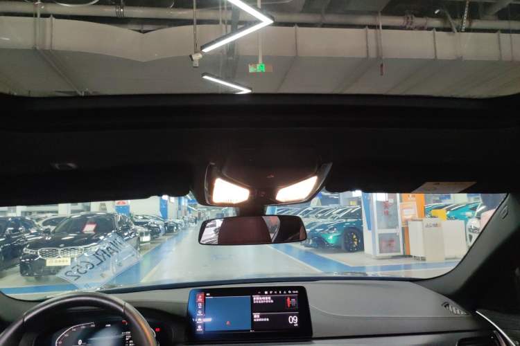 Used BMW 5 Series 2022 Restyled 530Li Leading Edition M Sport Package Headliner