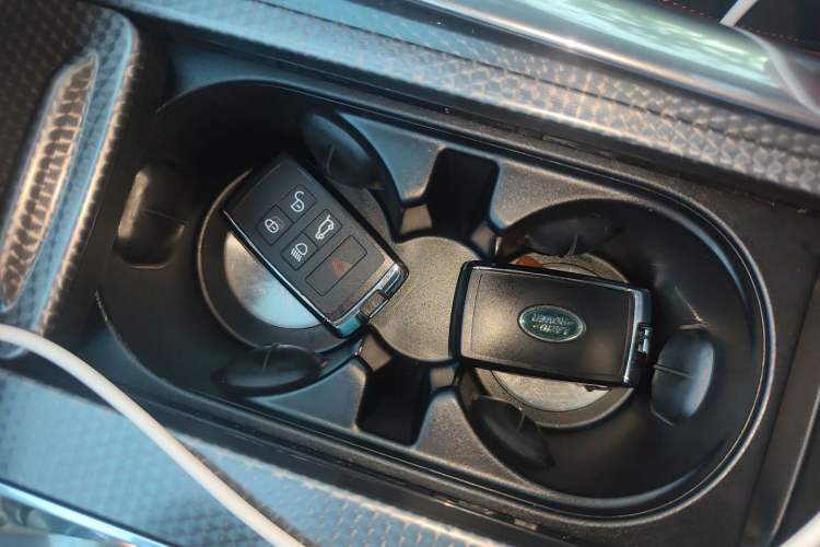 Used Land Rover Range Sport 2022 3.0 L6 YAO Black Edition
