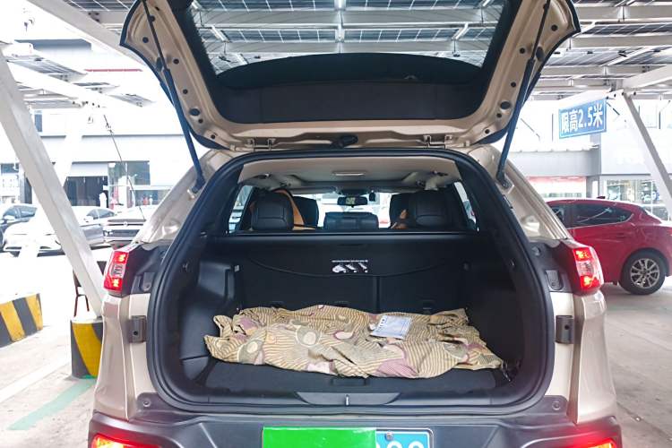 Used Jeep Cherokee 2017 2.0L Superior Edition