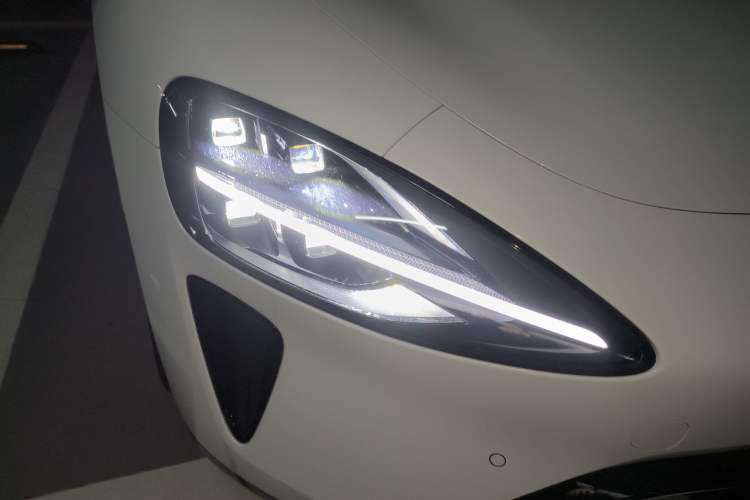 Used Xiaomi Auto SU7 2024 Rear-Drive Ultra-Long Range Advanced Pro-Level Intelligent Driving Version
