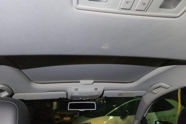 Used Volkswagen Golf 2015 1.4TSI Automatic Luxury Model
