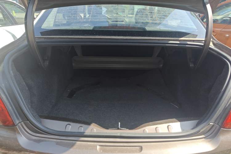 Used Peugeot 301 2016 1.6L Manual Comfort Edition
