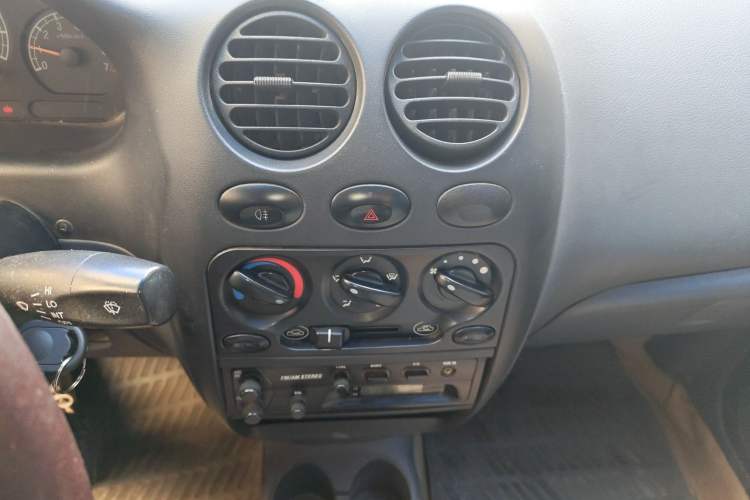 Used Baojun Lechi 2012 Revised 1.0L Manual P-TEC Standard Edition
