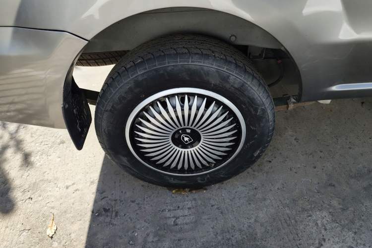 Used Jinbei Hiace X30 2021 1.5L Wealthy Single-Steaming Air-Conditioned Van China VI Standard SWC15M