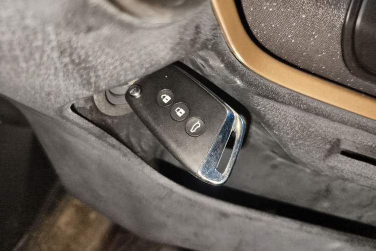 Used Baojun KiWi EV 2022 Designer Lite Edition Ternary Lithium Vehicle Key