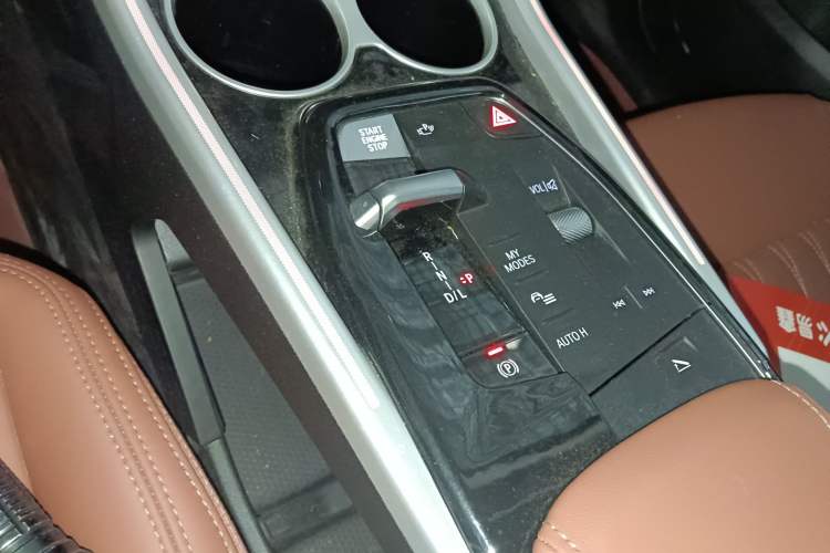 Used BMW X1 2025 Model sDrive25Li X Design Package Gear Lever