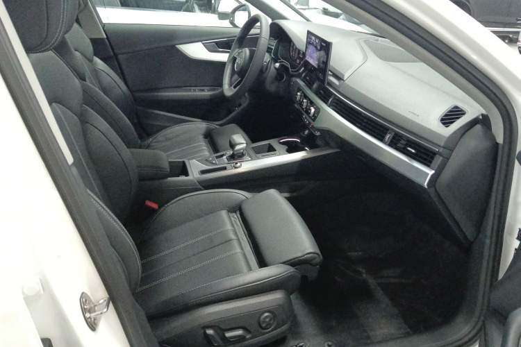 Used Audi A4L 2022 40 TFSI Fashion Dynamic Model