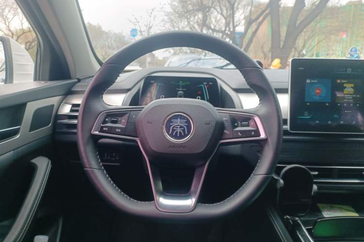 Used BYD Qin Pro New Energy 2019 EV Super Edition Standard Version Smart Connect Leading Style Steering Wheel