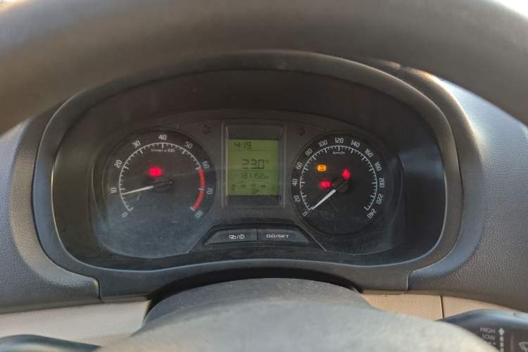 Used Skoda Fabia 2014 1.4L Manual Crystal Edition
