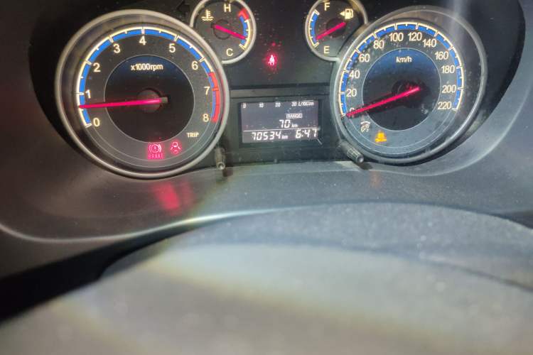 Used Suzuki SX4 2011 Revised Version 1.6L Manual – Dynamic Edition
