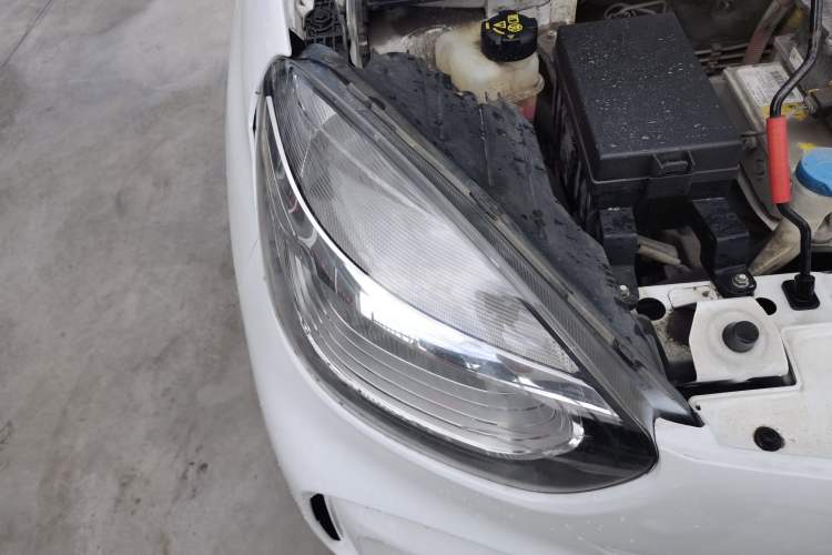 Used Roewe Clever 2021 302km Excellence Edition Right Front Headlight