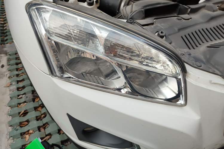 Used Chevrolet Trax 2016 1.4T Manual Two-Wheel Drive Comfort Version with Sunroof