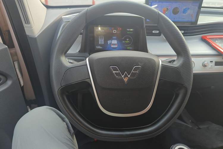 Used Wuling Hongguang MINIEV 2022 Macaron Premium Model – Lithium Ternary Battery