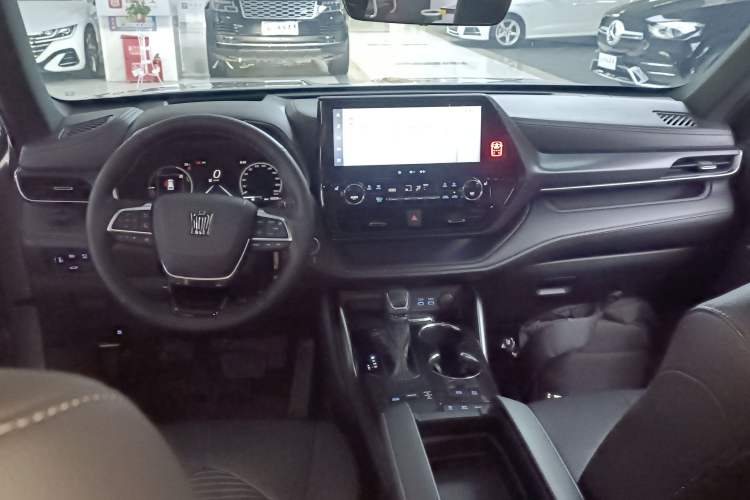 Used Toyota Crown Kluger 2021 2.5L HEV Four-Wheel Drive Premium Edition Center Console