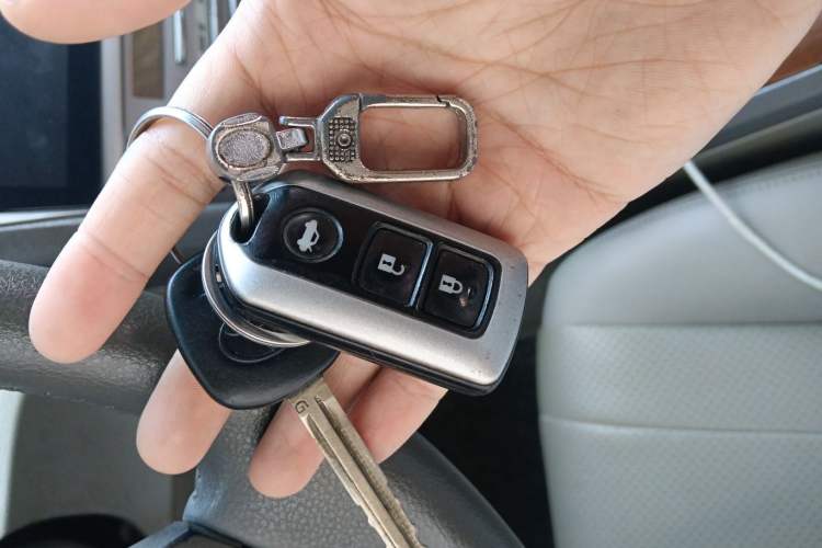 Used Toyota Camry 2013 200G Classic Luxury Edition