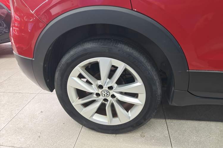 Used Volkswagen T-Cross 2019 1.5L Automatic Comfort Edition Right Rear Wheel Hub