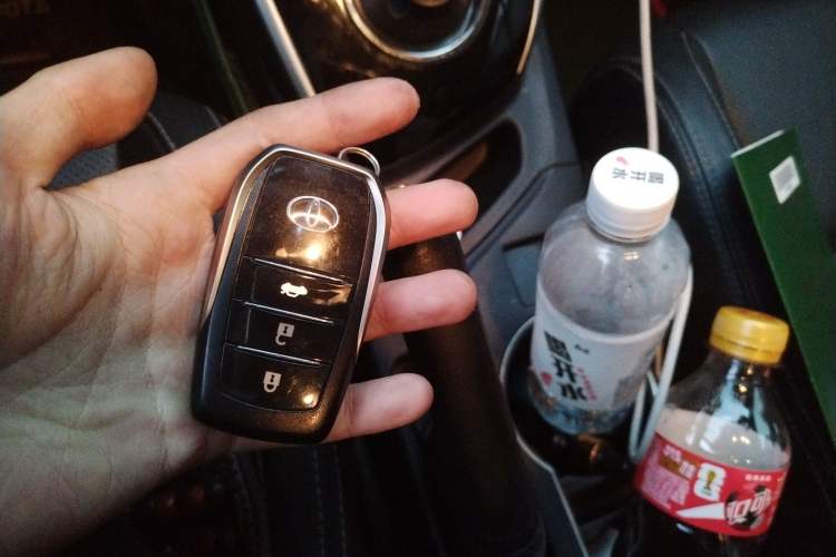 Used Toyota Levin 2016 Dual-Engine 1.8H GS-L E-CVT Leading Edition Vehicle Key