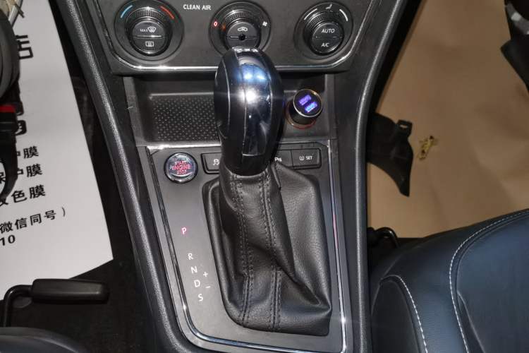 Used Volkswagen Lavida 2017 230TSI DSG Comfort Edition Gear Lever