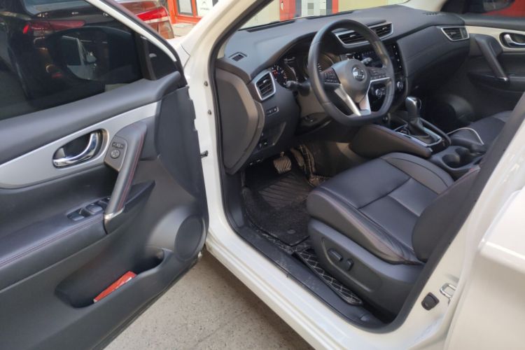 Used Nissan Qashqai 2022 2.0L CVT XV Premier Luxury Edition Driver Seat