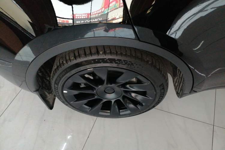 Used Tesla Model Y 2022 Rear-Wheel-Drive Version
