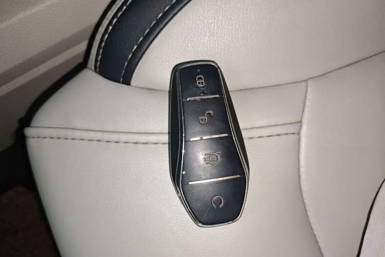 Used BYD Yuan Pro 2021 401 km Deluxe Version Vehicle Key