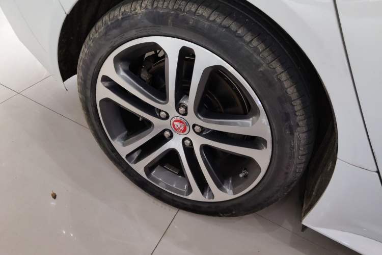 Used Jaguar XEL 2020 2.0T 200 PS R-DYNAMIC S Advanced Sport Edition
