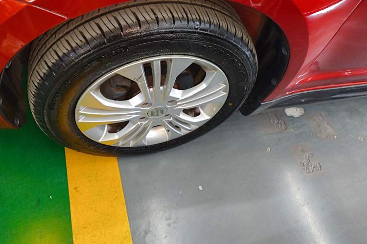 Used Suzuki Swift 2014 1.5L Automatic Fashion Edition Exterior 4