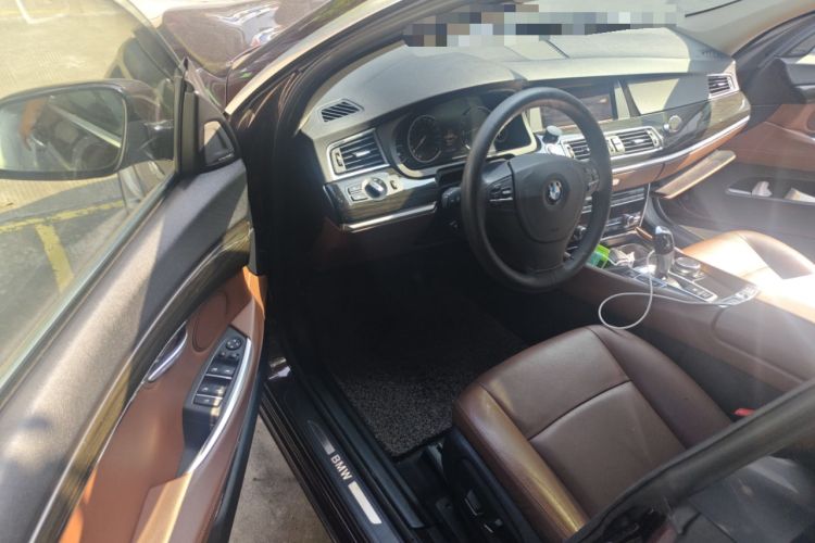 Used BMW 5 Series GT 2015 528i Leading Model
