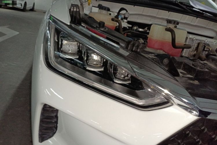 Used BYD e2 2020 Upgraded Version Extended Range Edition Premium Model Right Front Headlight