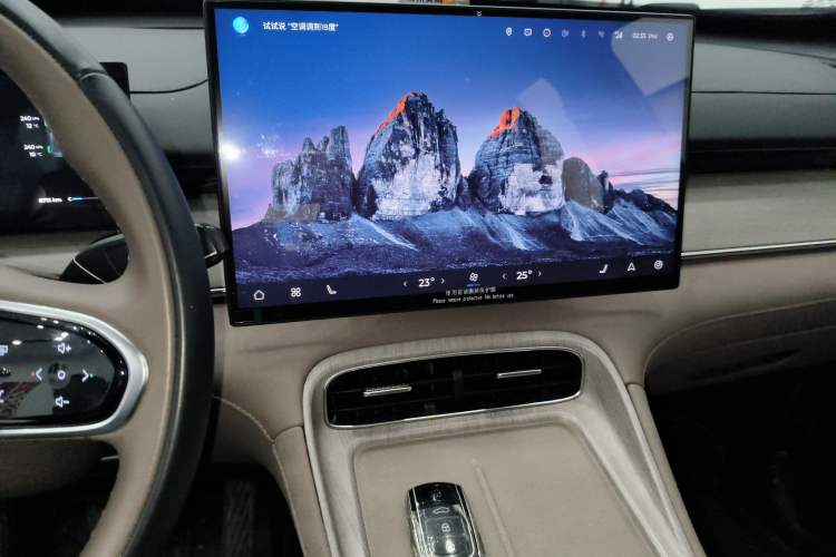 Used Chery Tiggo 8 PLUS 2025 290TGDI DCT Prestige 5-Seater