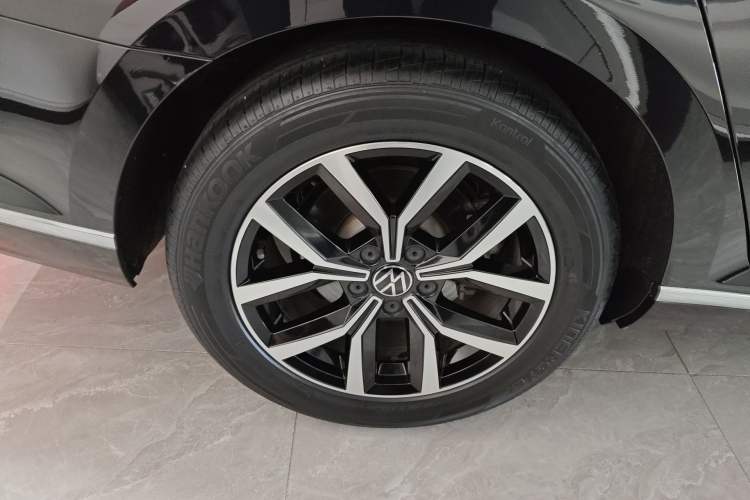 Used Volkswagen Magotan 2020 330TSI DSG Leading Model Exterior 5