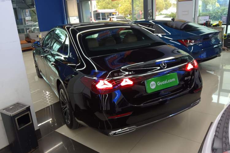 Used Mercedes-Benz E-Class New Energy 2024 E 350 e L Plug-in Hybrid Sedan Rear Left 45 Deg